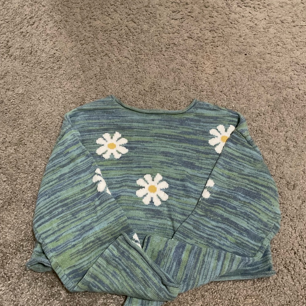 knit cropped sweater